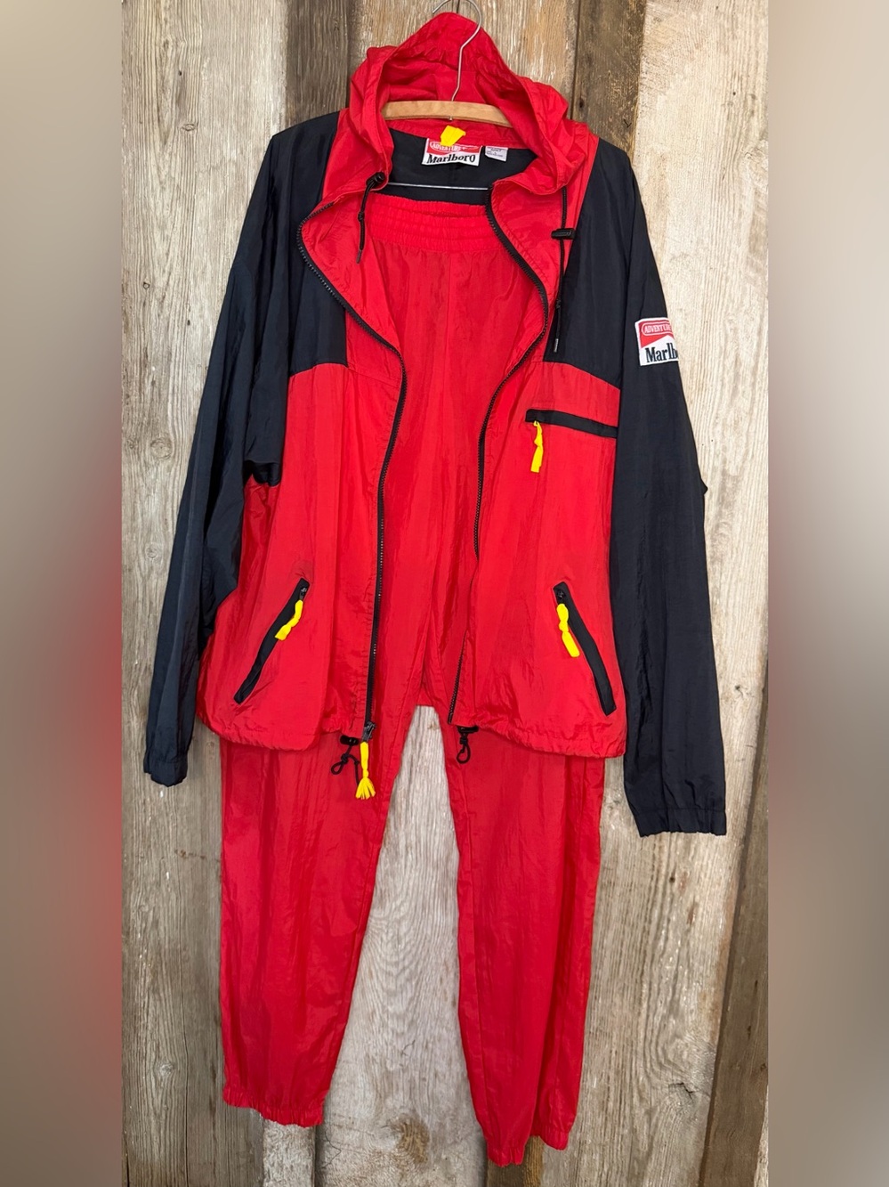 VTG 90s Marlboro Adventure Team Windbreaker Nylon Tracksuit w/ Bag Red Black LG